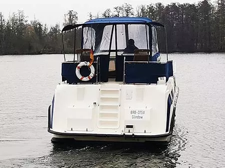 Heck mit Badeplattform